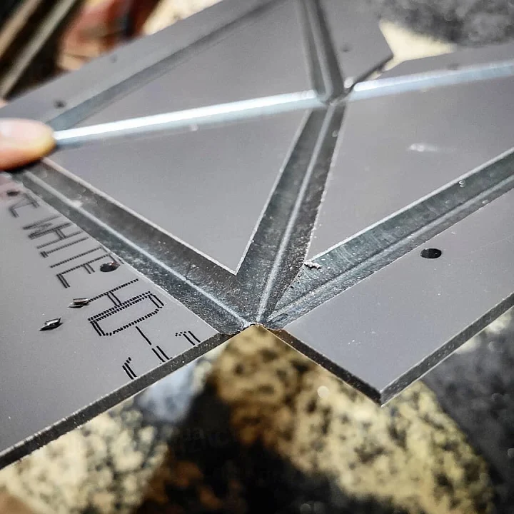 Фрезерный станок с ЧПУ GRIZLI Master 1500x1200 мм Фрезерный станок с ЧПУ GRIZLI Master 1500x1200 мм