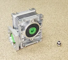 NMRV30 червячный редуктор для мотора Nema23 - квадратный фланец 57мм