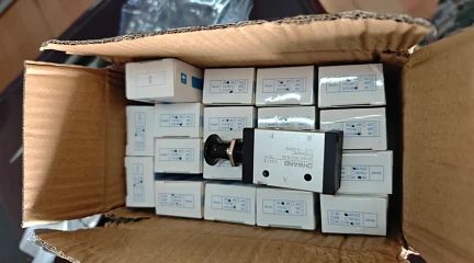 3R210-08 Пневматическая кнопка двухпозиционная - 3R210-08